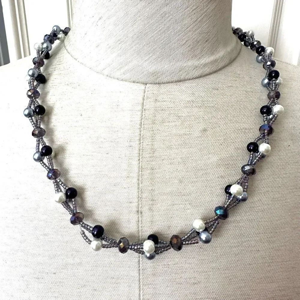 Purple faux pearl beaded necklace